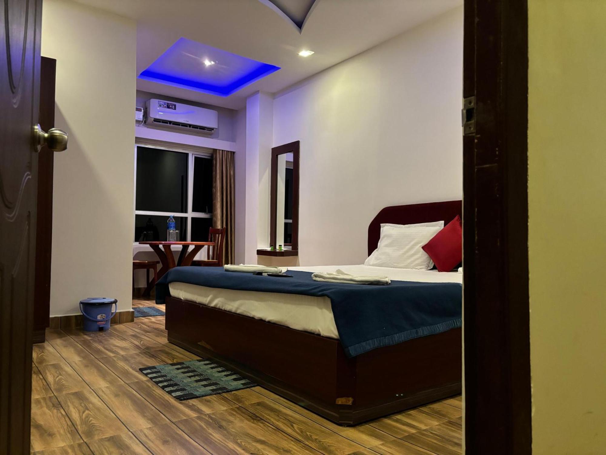 The Tamarind Tree Hotel & Restaurant Shadipur 외부 사진